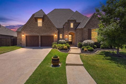 10813 Sycamore Falls Drive, Flower Mound, TX 76226 — photo 3
