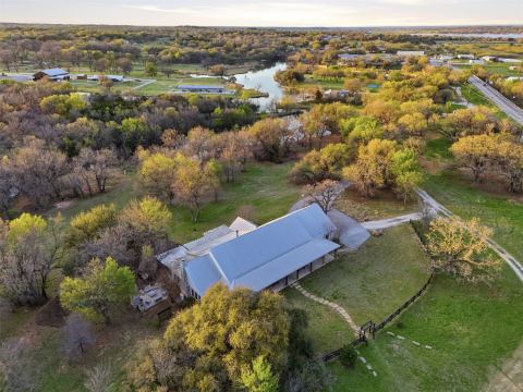 2151 Lipan Highway, Granbury, TX 76048 — photo 3