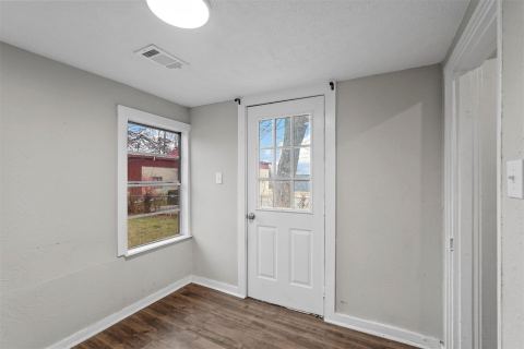 908 E Houston Street, Sherman, TX 75092 — photo 3