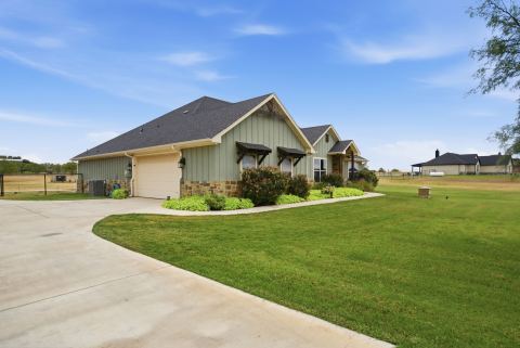 133 Kingston Lane, Weatherford, TX 76087 — photo 2