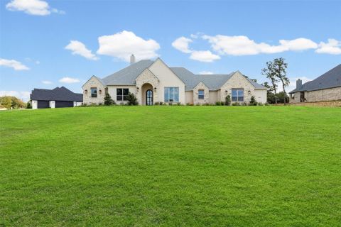 1656 Private Access 60200, Burleson, TX 76028 — photo 2
