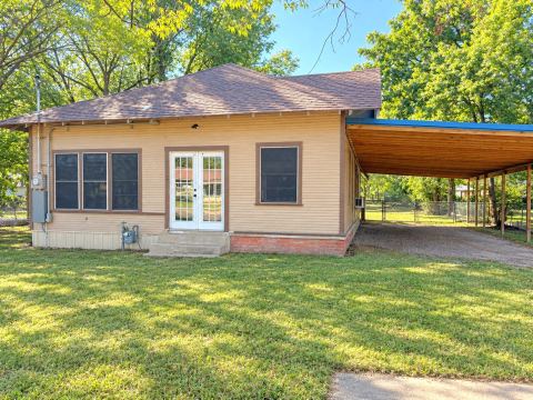 122 Robertson Street, Sulphur Springs, TX 75482 — photo 2