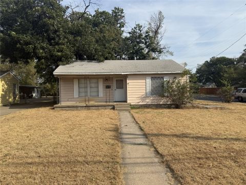 617 E Union Bower Road, Irving