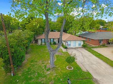 203 Evelyn Street, DeSoto, TX 75115 — photo 3
