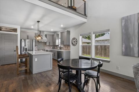 612 Kontiki Drive, Tool